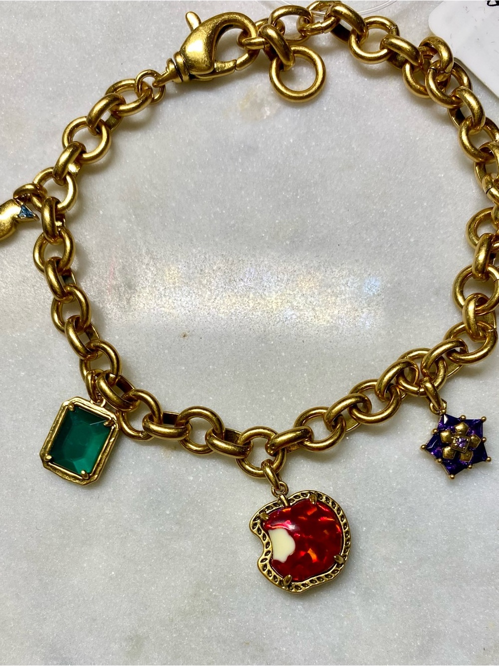 NWT Disney x Kendra Scott Snow White Poison Apple Gold Charm Bracelet